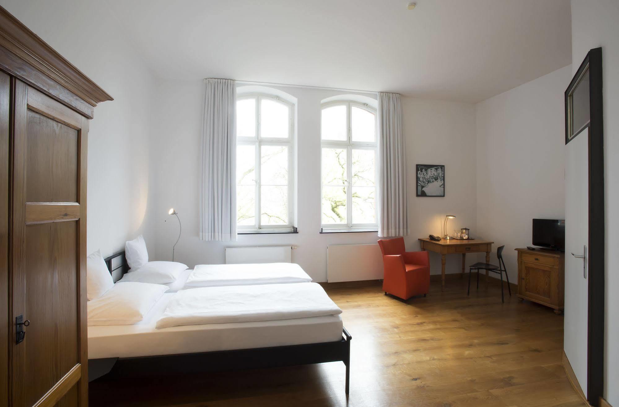Hotel Mutterhaus Duesseldorf Kültér fotó