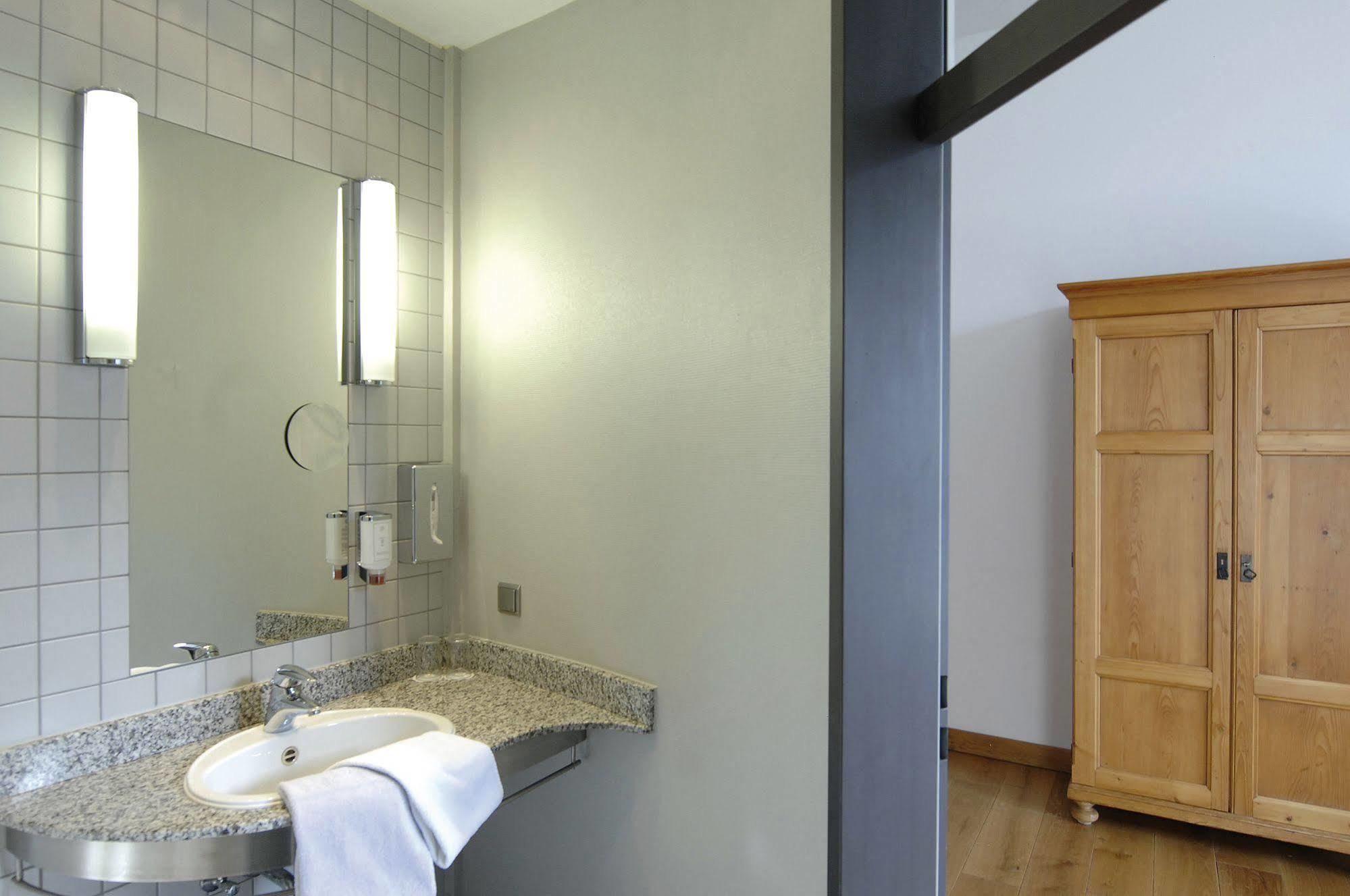 Hotel Mutterhaus Duesseldorf Kültér fotó