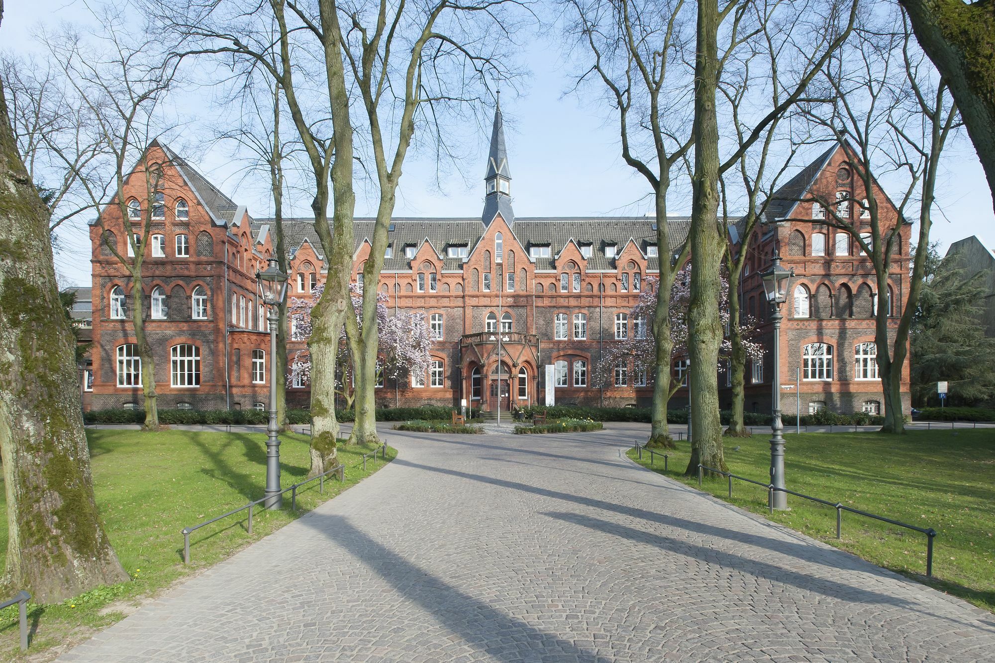 Hotel Mutterhaus Duesseldorf Kültér fotó